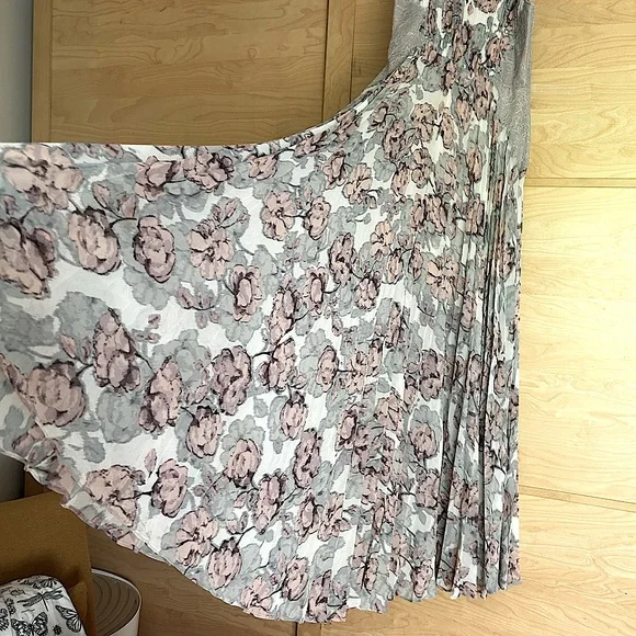 BCBG Maxazria Misty Dress - Picture 9 of 14